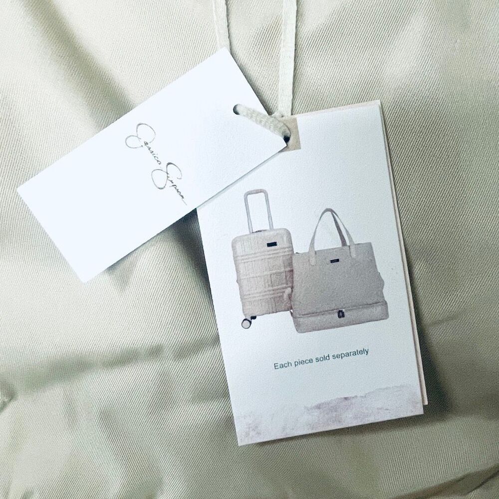 NWT Jessica Simpson cream Nylon Pu Leather Multi Pockets Weekender Duffle Bag - Picture 2 of 16